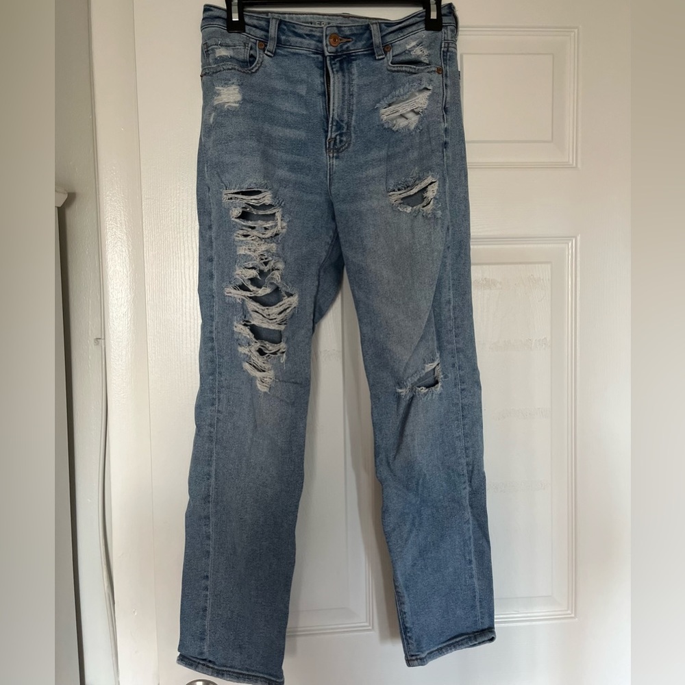 American Eagle Next Level Stretch Mom Jean